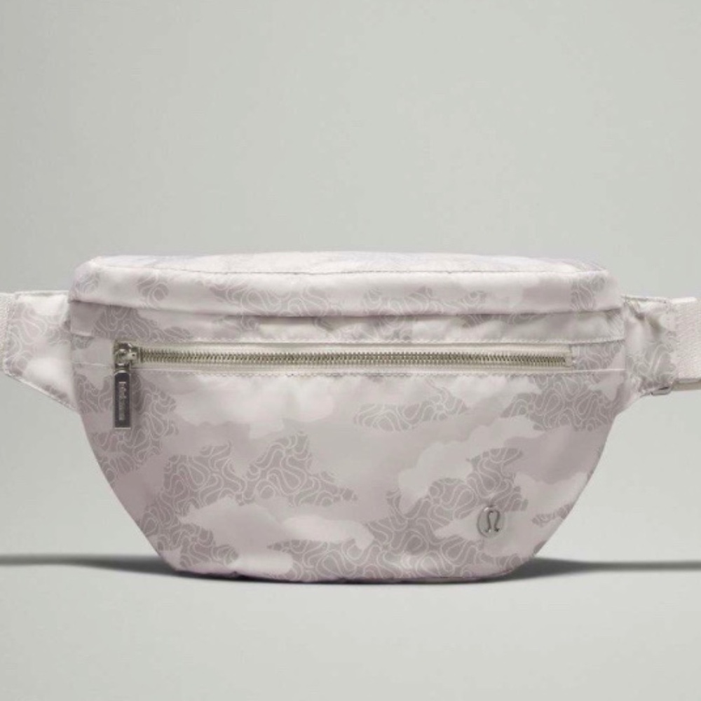 Lululemon City Adventurer Belt Bag 2.5L - Heritage Camo White Opal NWT